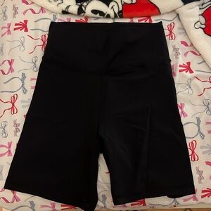 ARITZIA TNA Life biker shorts 7 inch